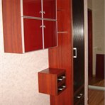 Прихожая с элементами искусственной кожи