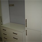  Примеры применения глянцевых МДФ-плит NOBILE. МДФ Н1002 Белый глянец в спальне.