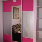 Двери Ventura и HPL Formica глянец Juicy pink /3D-панели  SIBU